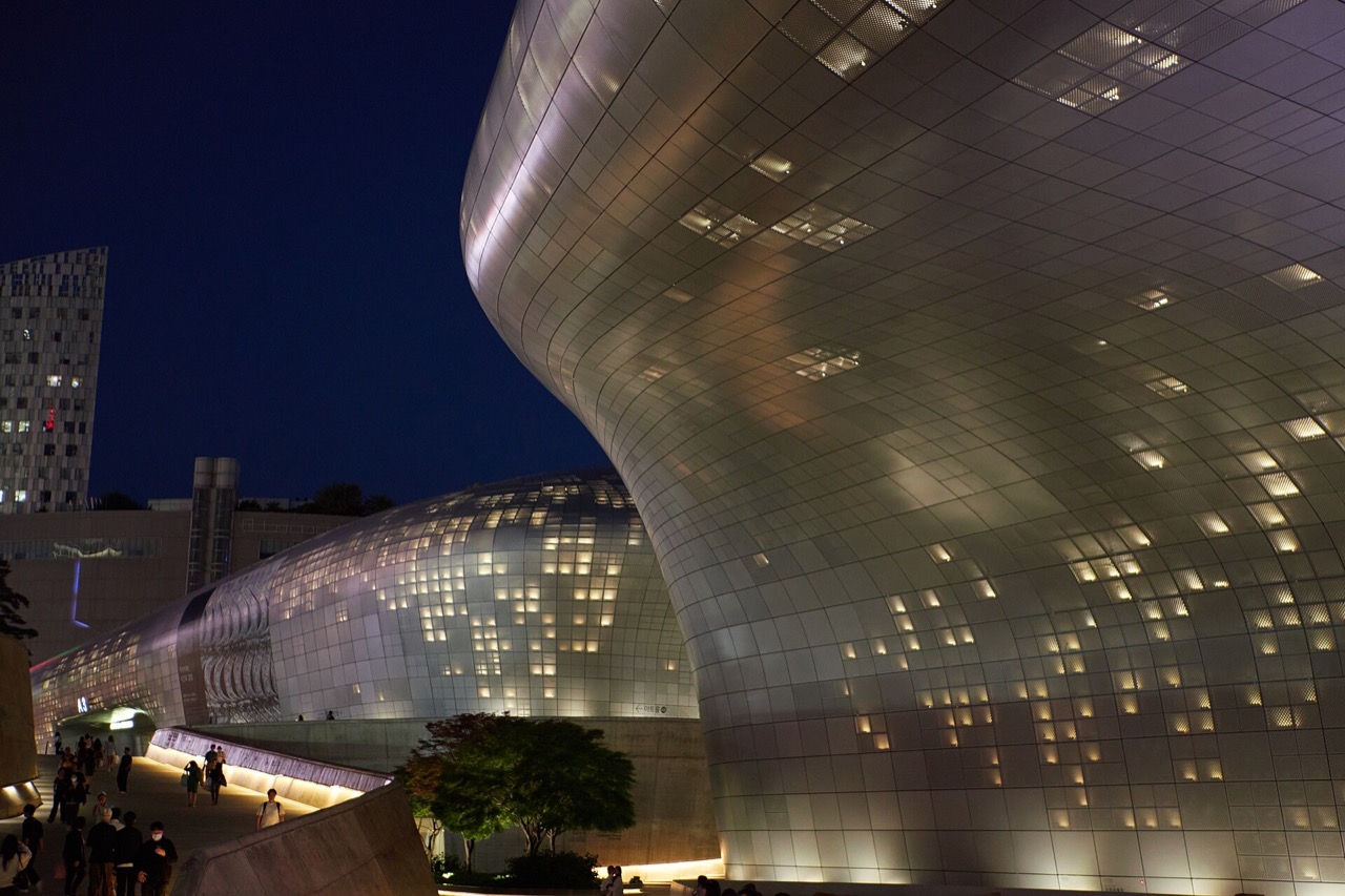 Dongdaemun Design Plaza illuminated at night in Seoul